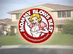 Кареглазая мильфа Mahina Zaltana берет в рот толстую залупу и делает королевский минет